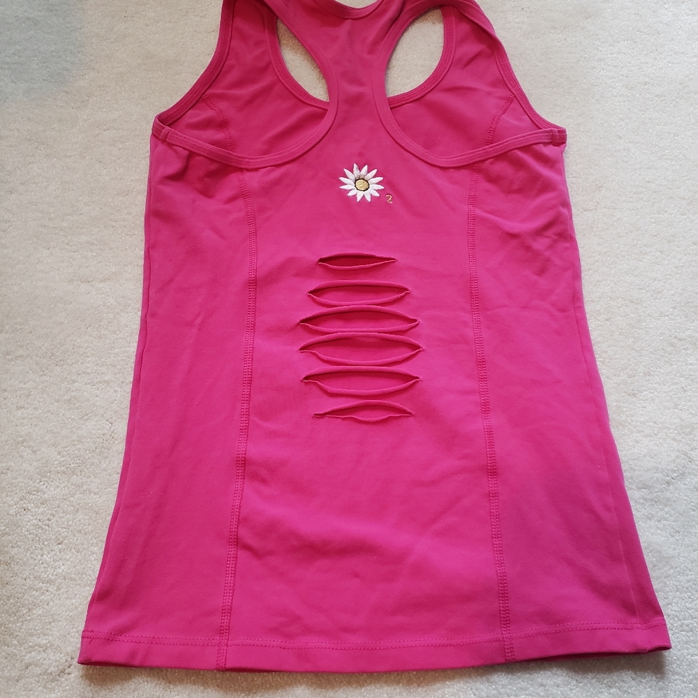 Activewear - Picture 2 of 4